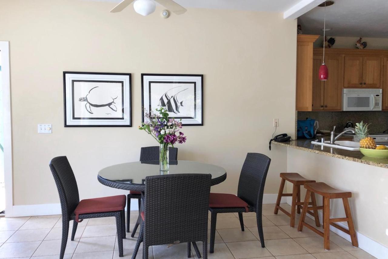 Regency 810 Koloa Quarto foto