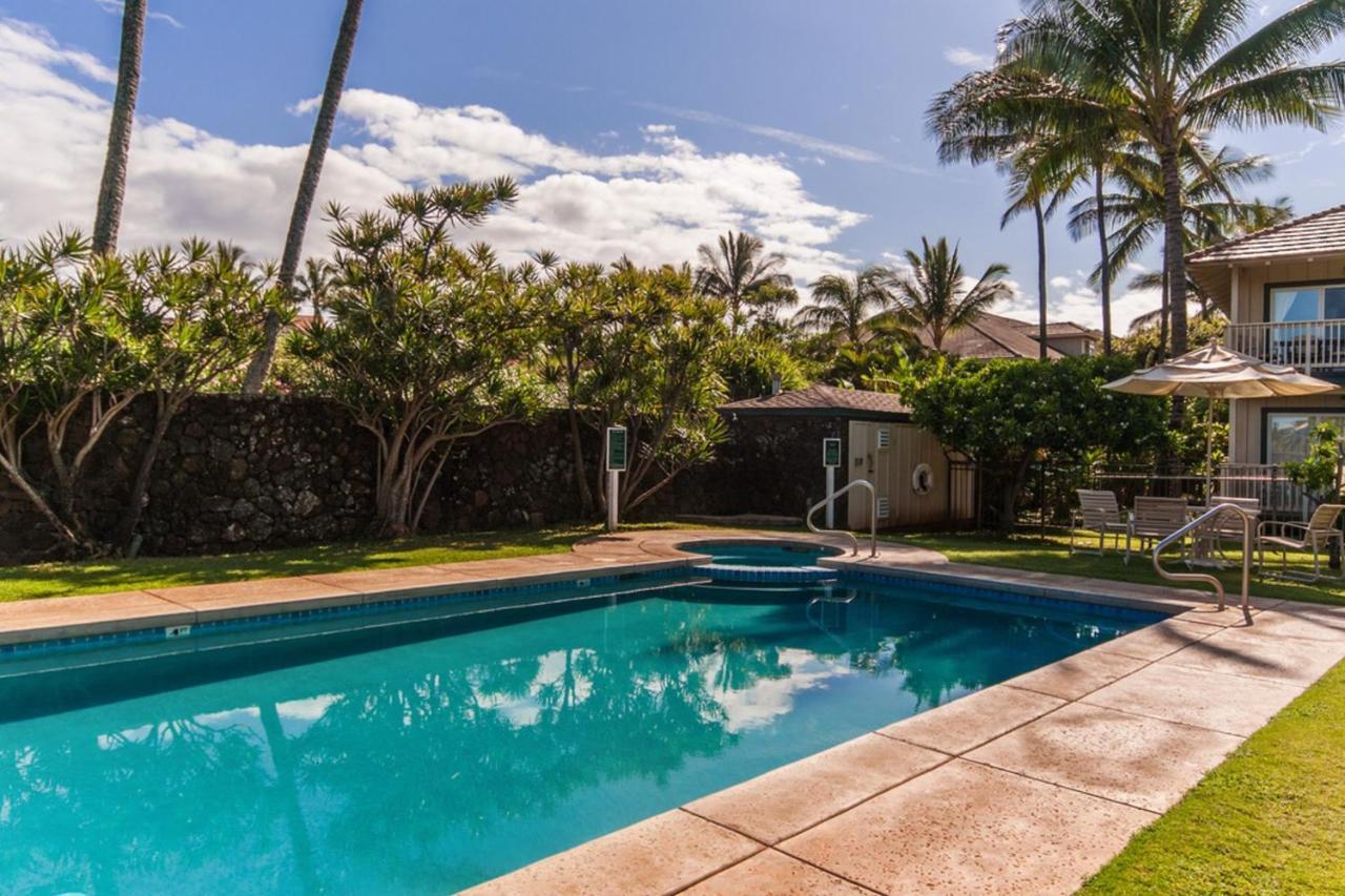 Regency 810 Koloa Quarto foto